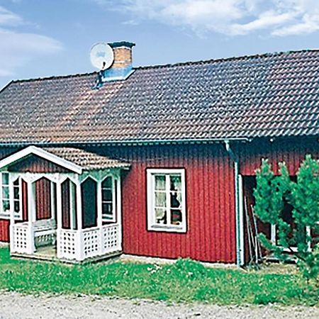 3 Bedroom Beautiful Home In Kristdala Malghult Exterior foto